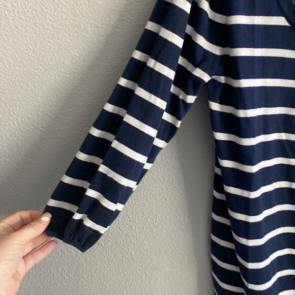Forever 21-striped 3/4 sleeve lightweight sweater- Size Large - Picture 4 of 5